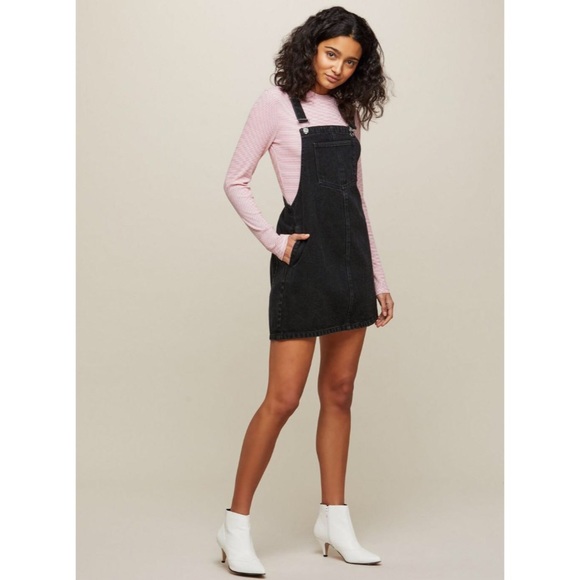 new look black pinafore